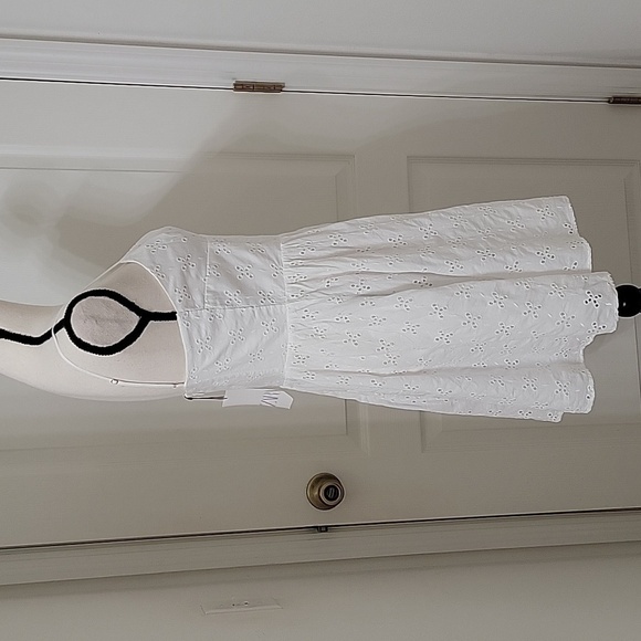 Zara Size M White Eyelet Fit & Flare Halter Mini Dress, NEW with Tag - Picture 6 of 13